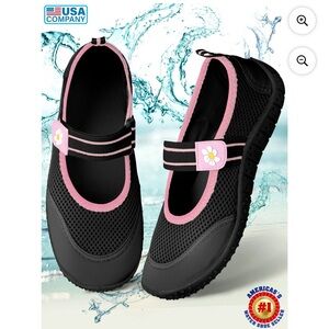 BRAND NEW Kids Size 2/3 (EU 34) Black and Pink Water Shoes